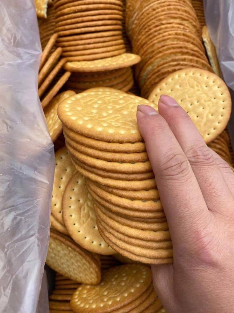 驼奶饼干。。地摊。跑江湖。。。。，。。，，，