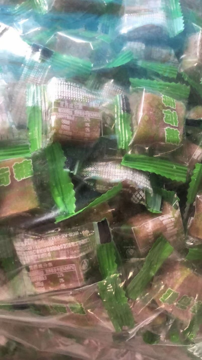 陈果佬梨膏糖薄荷糖各种颜色一手货源一袋60斤