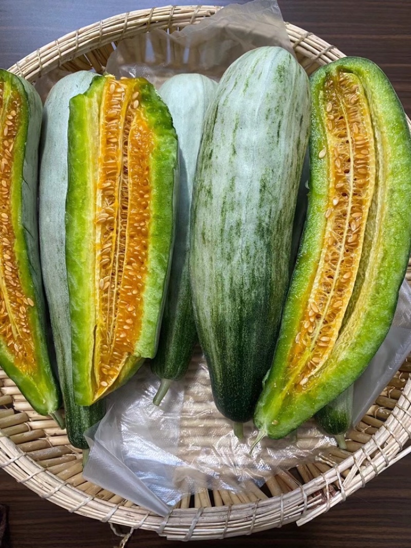 山东寿光万亩棚区羊角蜜羊角脆甜瓜诚信代办
