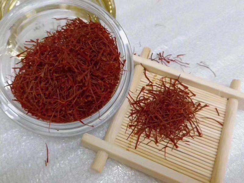 藏红花种球，全程跟踪技术指导，包回收产品