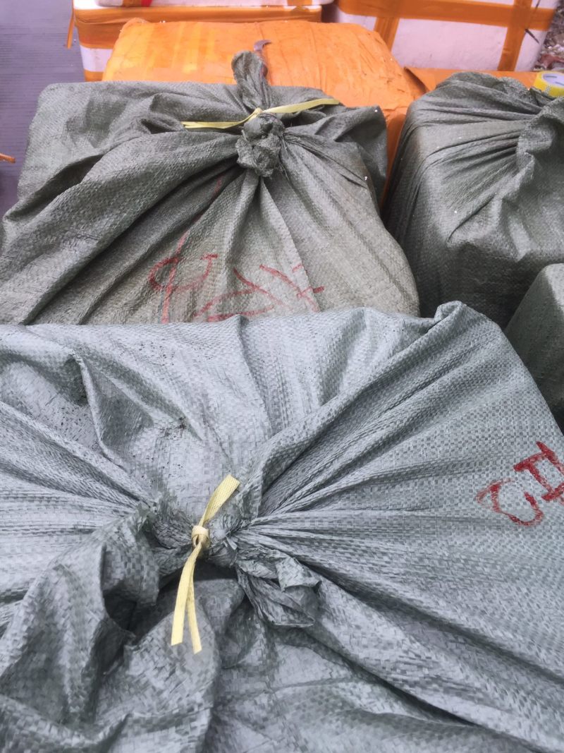 大量出售各种规格冰冻鳜鱼，