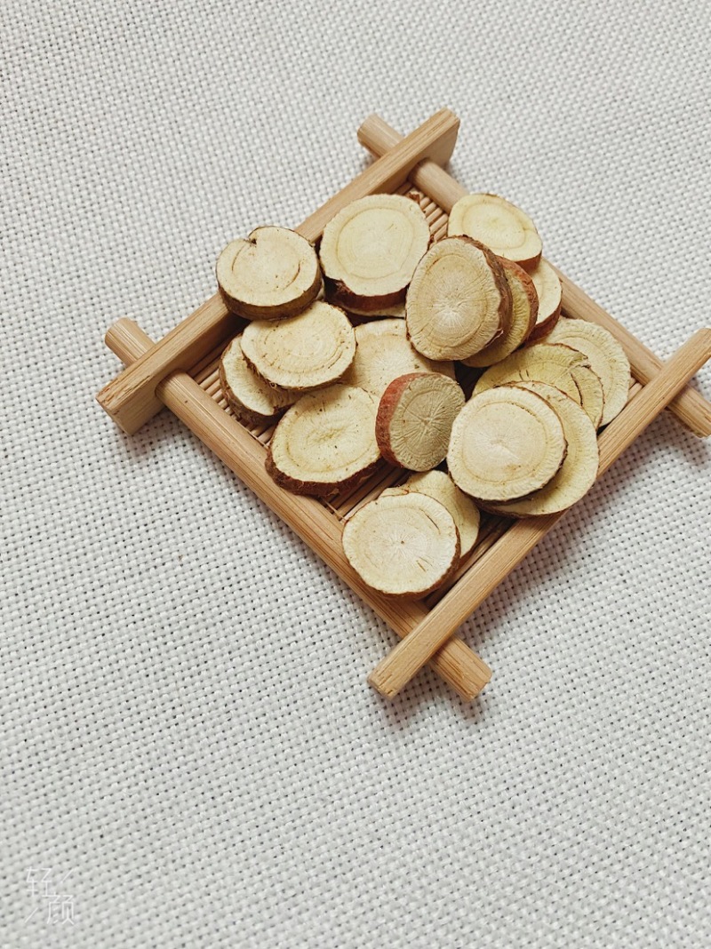 纯红皮甘草圆片挑选，甘肃纯红皮大圆片甘草，无杂质