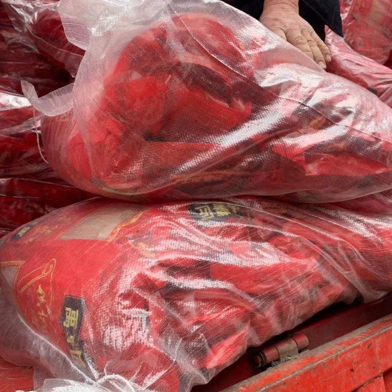 铁棍山药粉丝。一袋500g，一件20袋，火爆得很现在