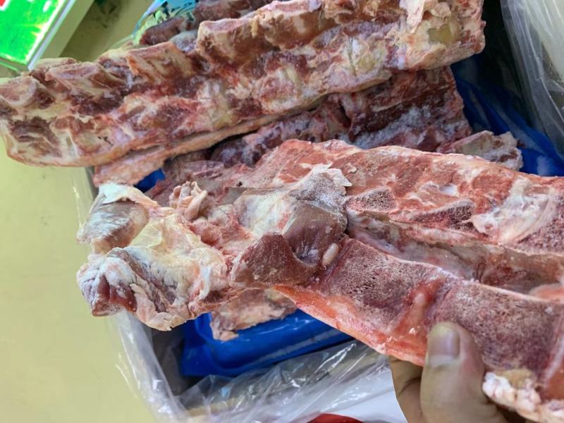 牛脊骨，腰椎骨，价格实惠，自助餐食堂均可