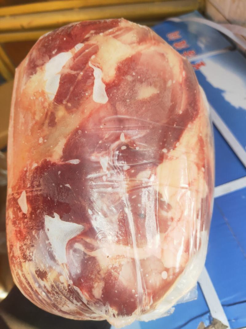 纯干，羊后腿包。穿串必备烧烤必备欢迎咨询