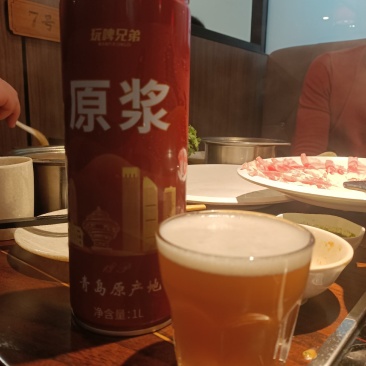 青岛产地青岛原浆精酿啤酒浑浊行型啤酒小麦白啤
