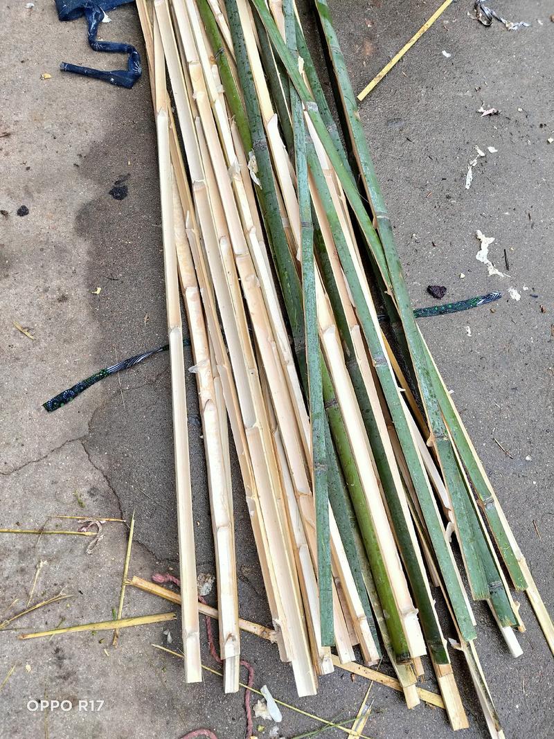 竹片常年大量出售大竹竿