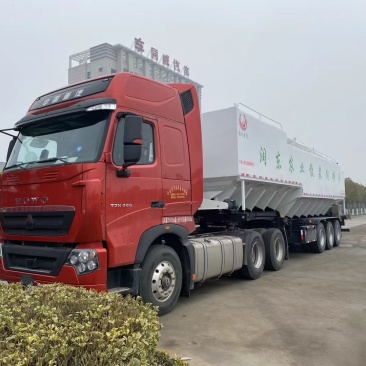 厂家直销:半挂散装饲料车