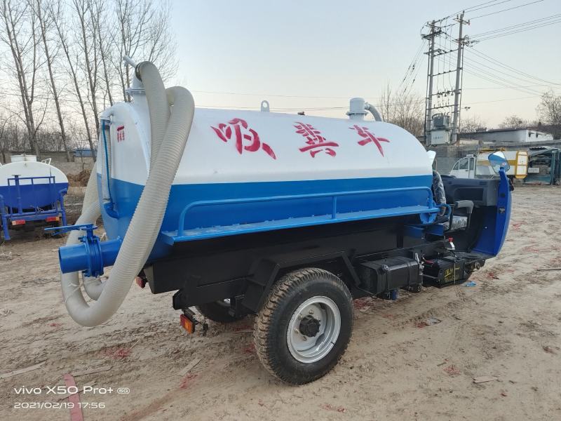 小区物业，新农村，养殖场专用吸粪车，两方，三方，专业抽粪