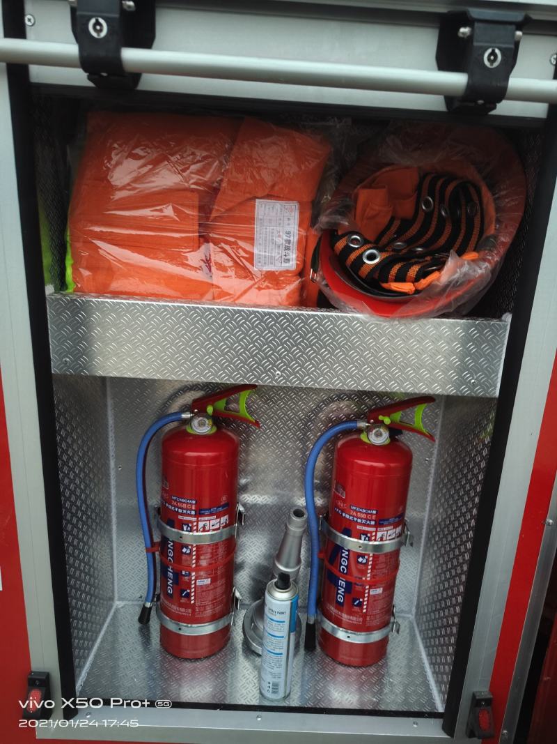 新能源电动四轮消防应急车，洒水车，适合小区物业学校，工厂