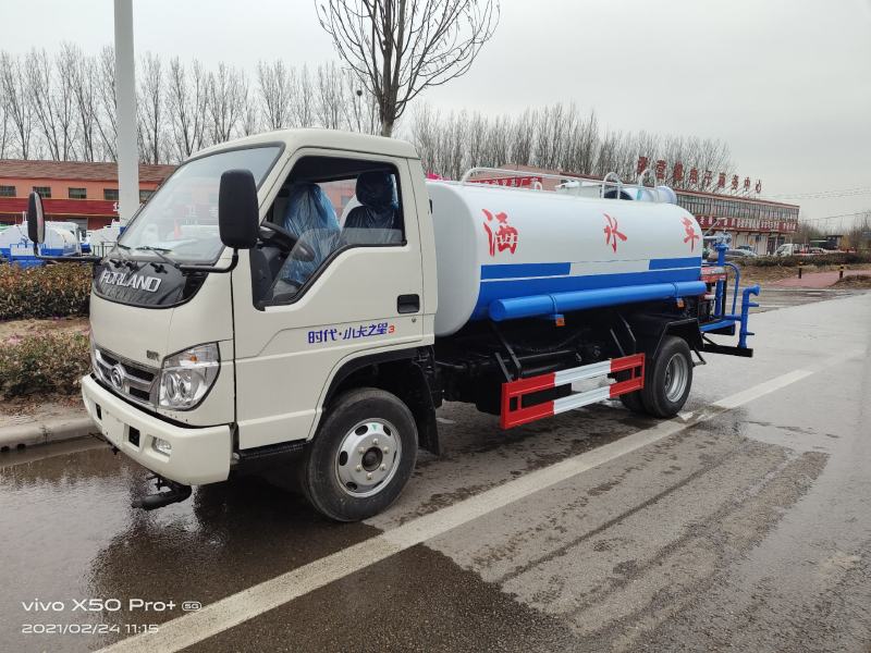 福田五方洒水车发电机雾炮洒水车