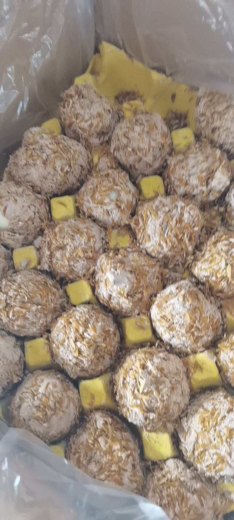 地摊跑量鸡皮蛋糖心谷壳包变蛋厂里批发