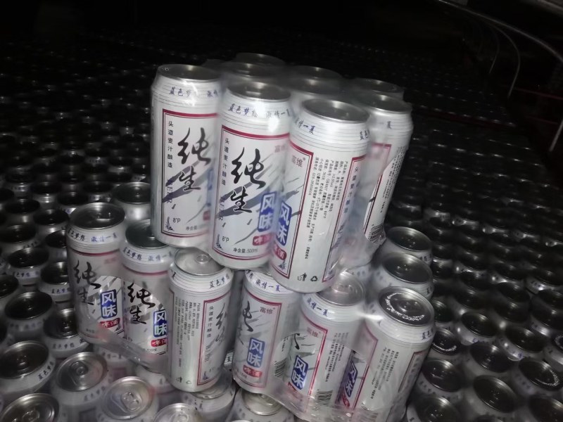 纯生啤酒小麦王啤酒来一搭热天来一罐解渴