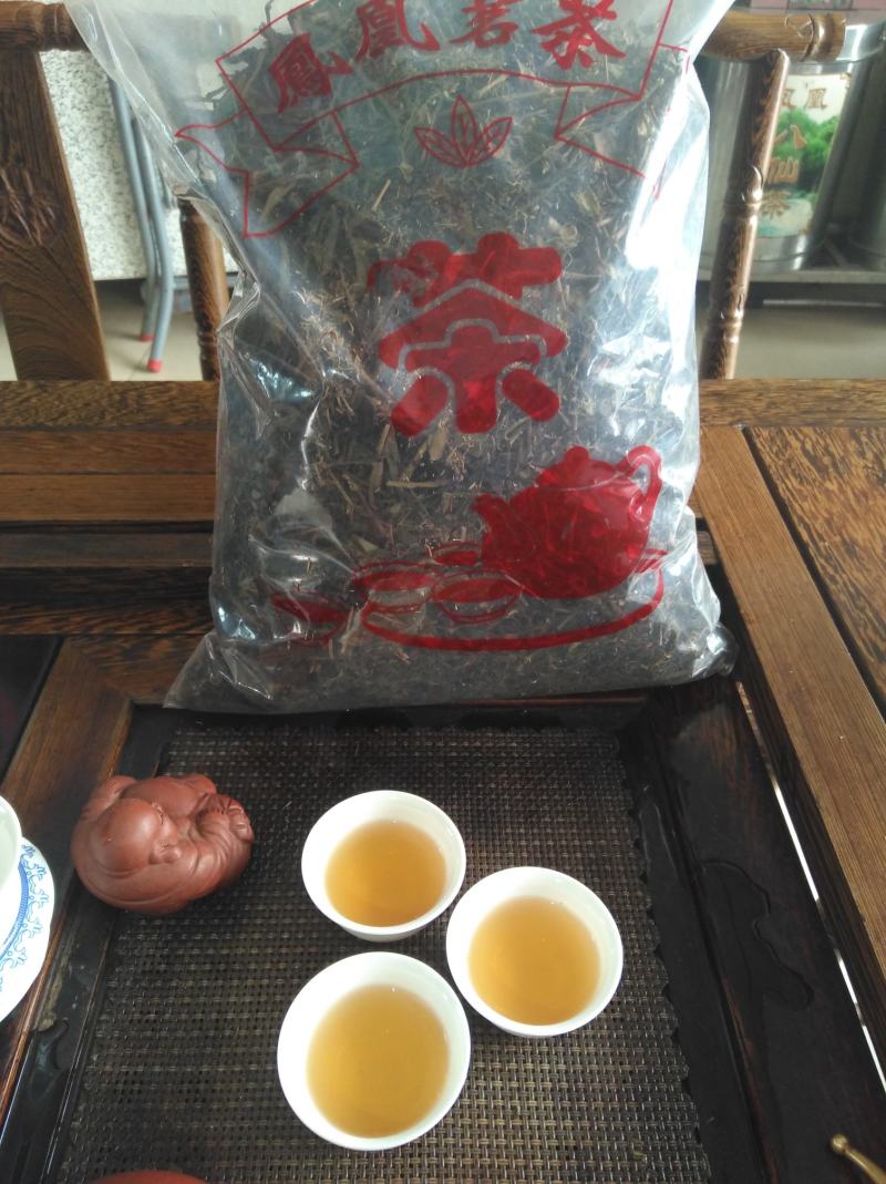 凤凰乌岽春银花香茶头清香奶香味十足，基地直销产品