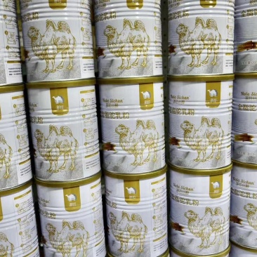 主推全脂驼奶粉，其配料表是生驼乳