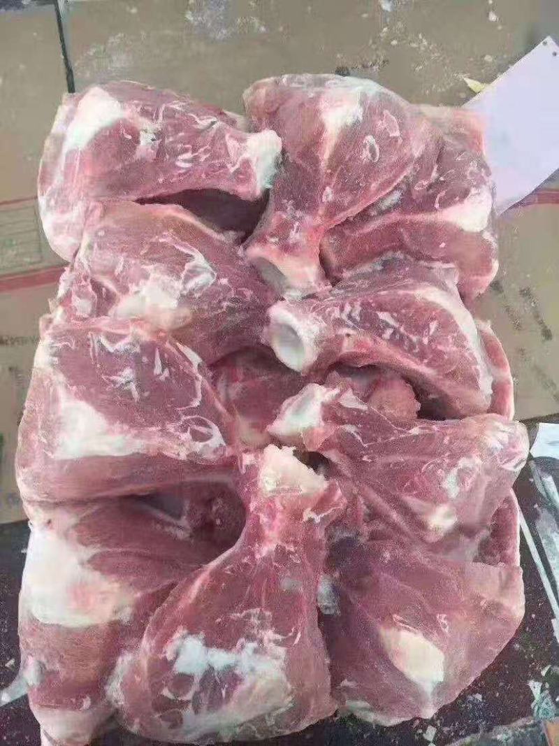 新鲜冷冻猪扇子骨，板骨，带肉率高，多肉肥猪扇子骨