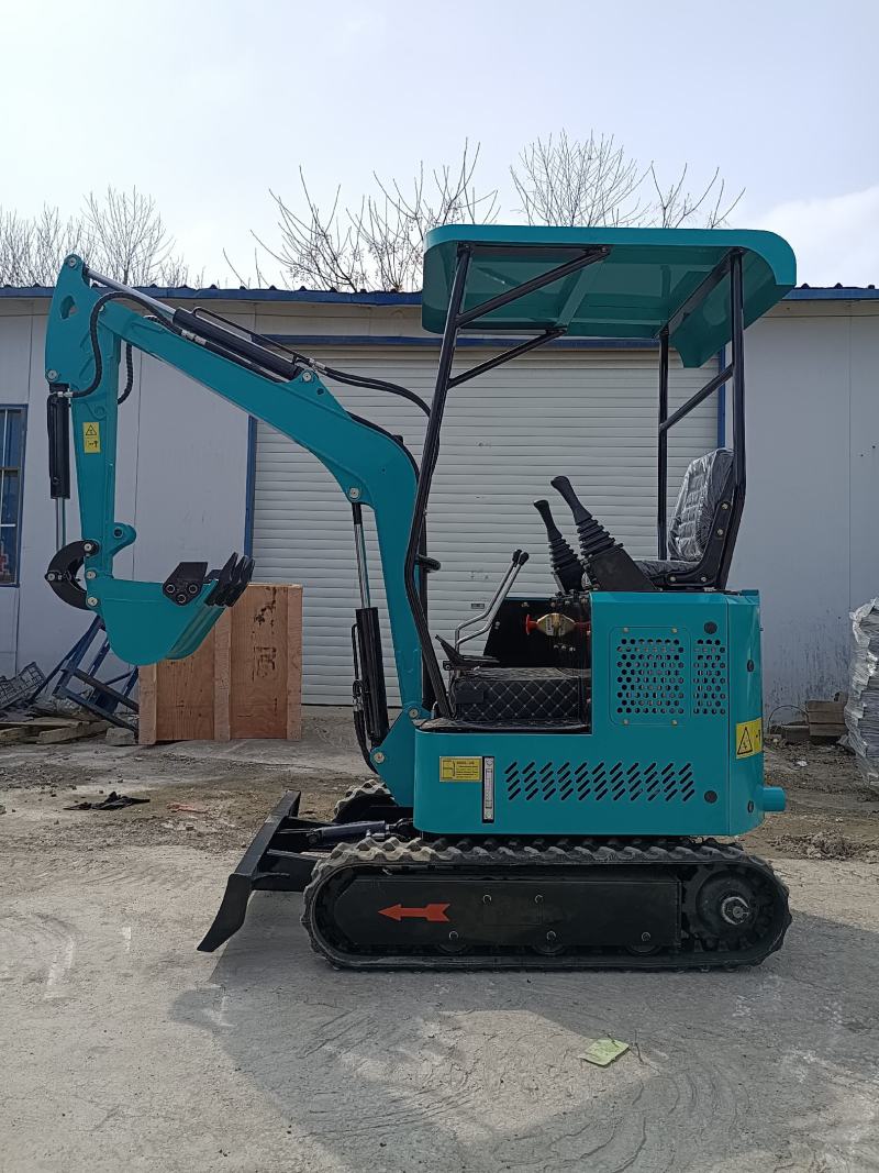 小型挖掘机家用挖土17吨小挖机微型果园农用多功能微挖勾机