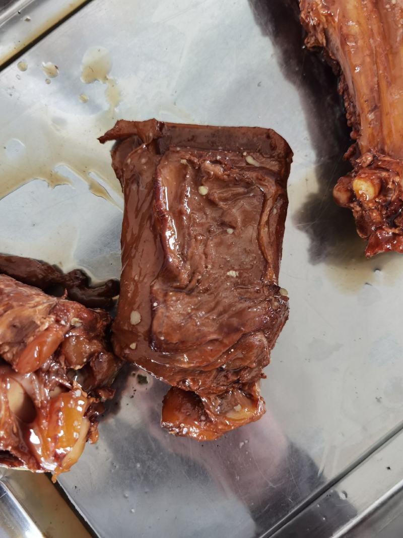 厂家直销精品乳牛扇骨牛骨头肉多质量保证证件齐全量大优惠