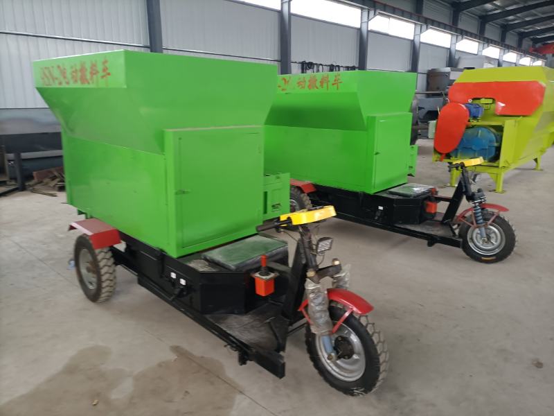 揉丝搅拌机电动上料车