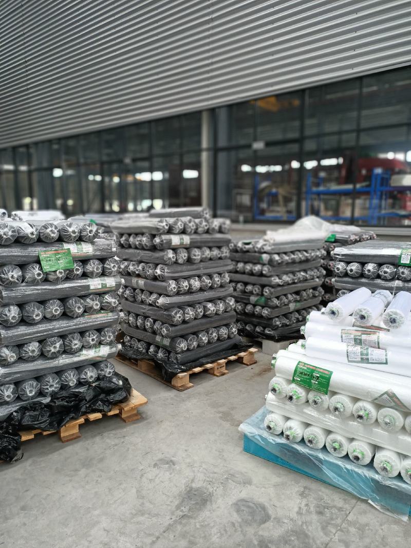 农用黑色地膜保湿防草产黑色地膜加厚蔬菜水果专用膜