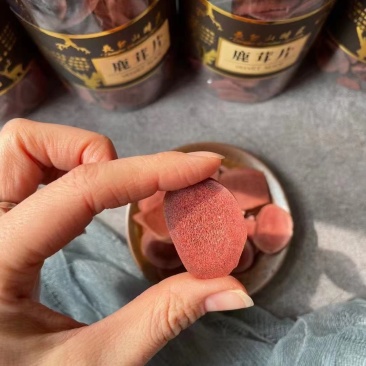 好货长白山鹿茸片，鹿茸礼盒，一瓶半斤250克，价格合理