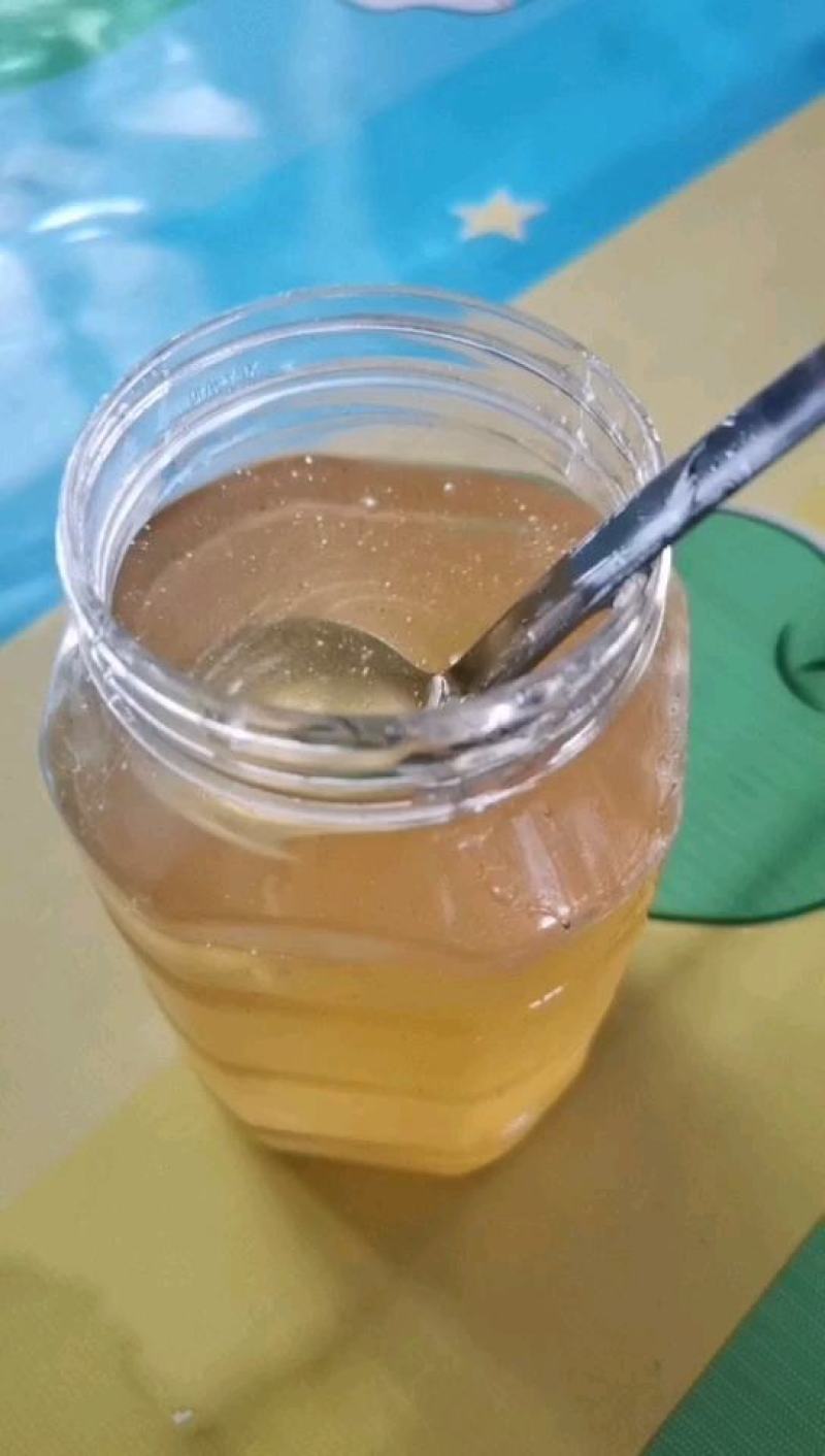 热销长白山纯椴树蜜，42度，无任何添加，支持化验