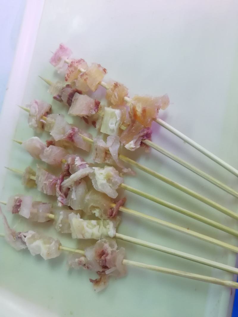 牛西冷筋柴火煮熟，口感筋道，百吃不腻
