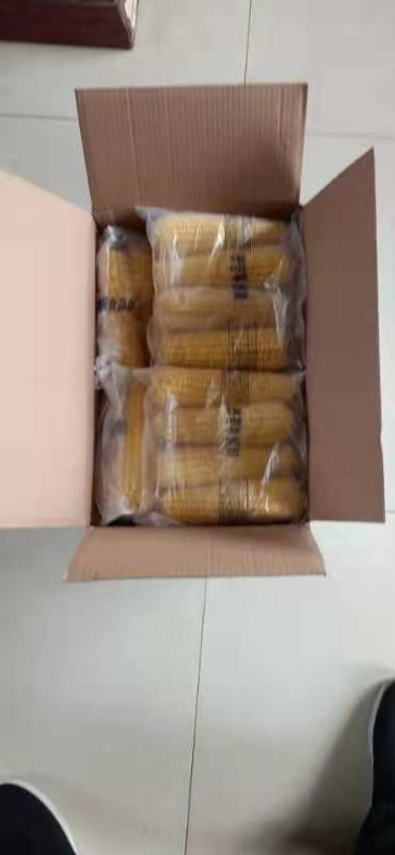 玉米，糯玉米，规格齐全速冻真空包装货源充足欢迎选购