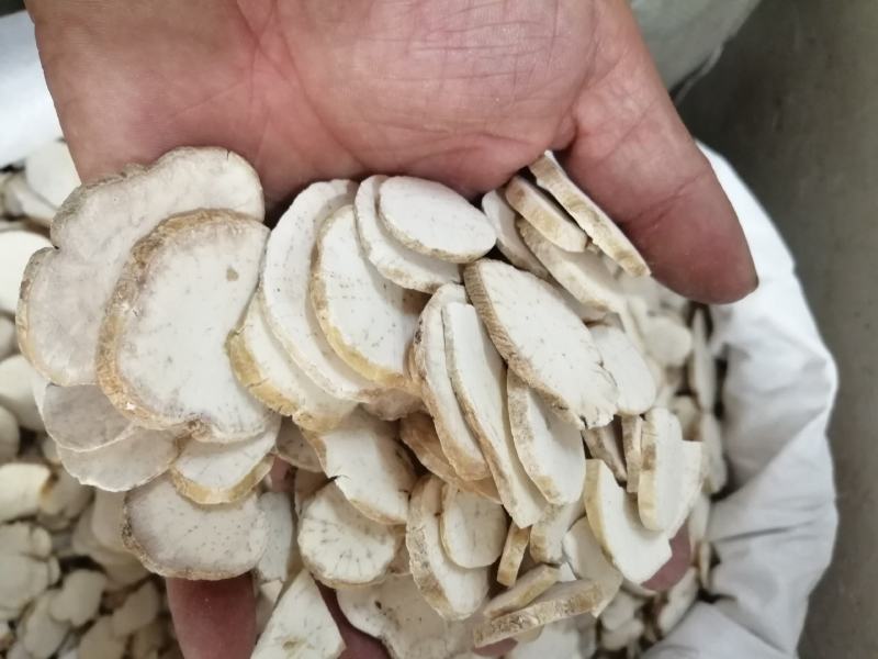 天花粉，花粉（瓜蒌根），颜色漂亮又白又干净，大小均匀