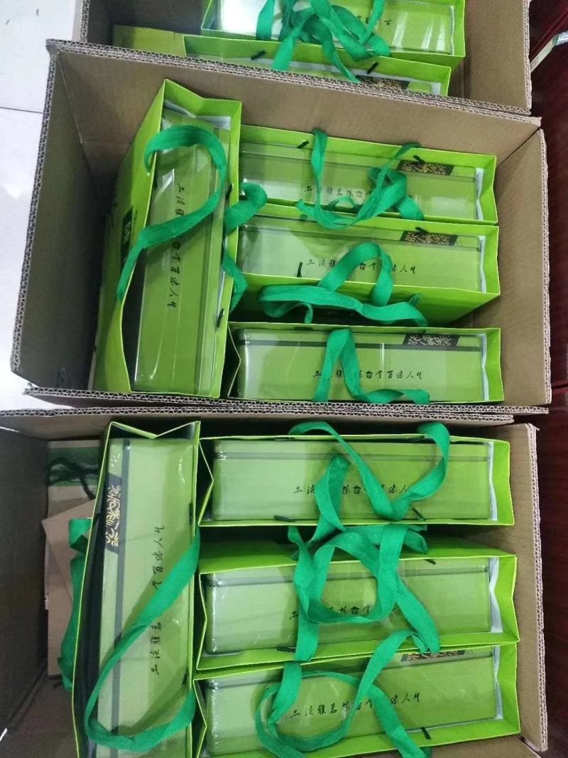 峨眉山高山绿茶，精品绿茶