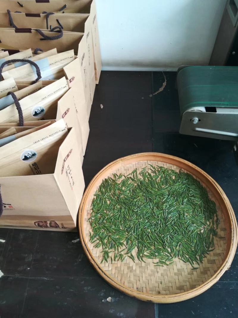 峨眉山高山绿茶，精品绿茶