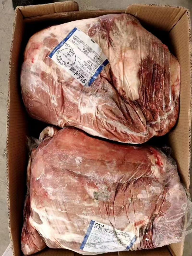 巴西JBS牛肉(背肩)四证齐全，肉质细嫩，含水量少，价格亲民