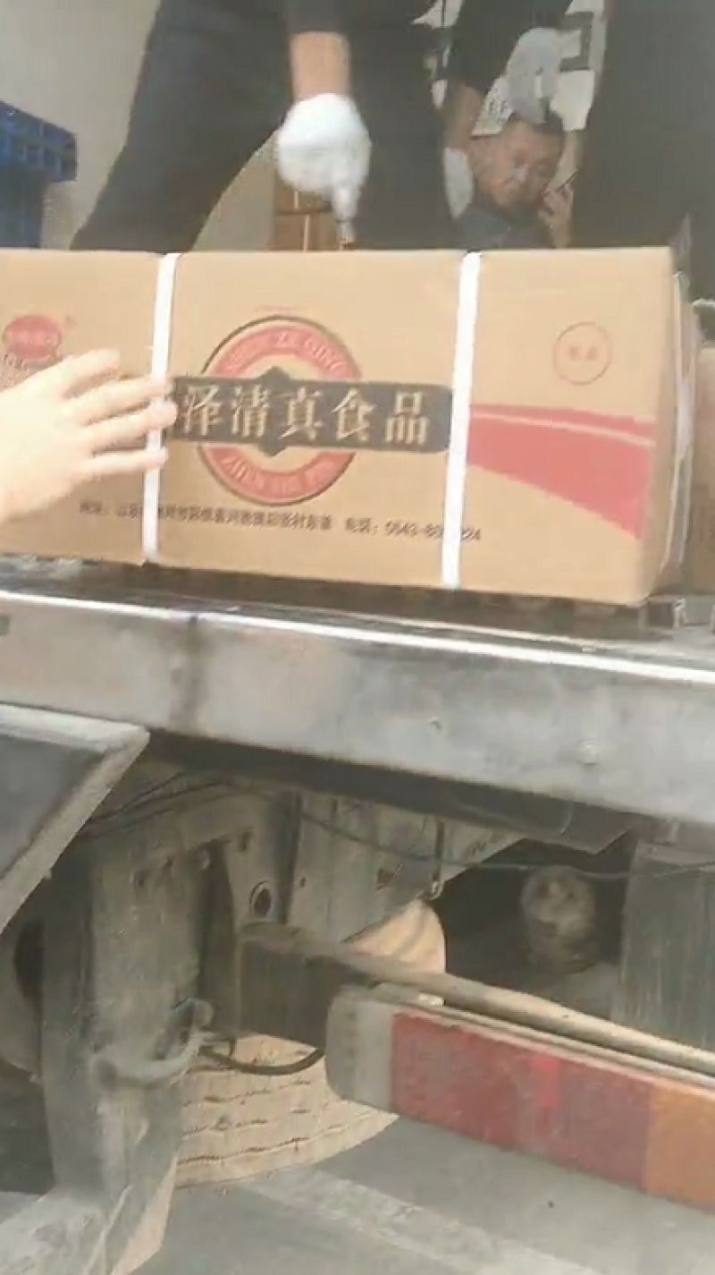 鸭胸肉清真鸭胸方砖，鸭胸肉卷，货品保证
