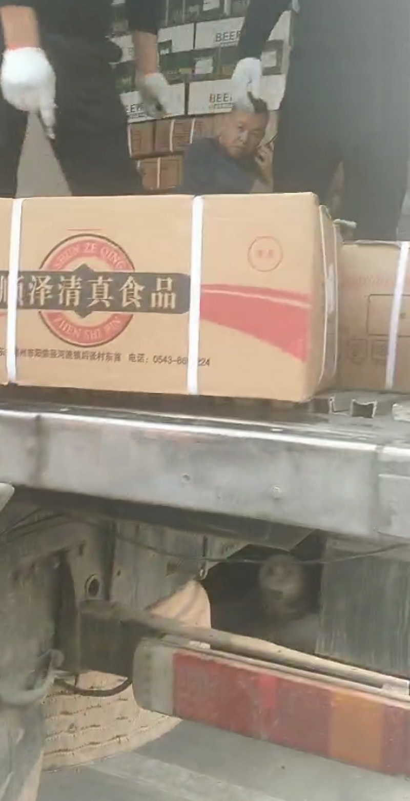 鸭胸肉清真鸭胸方砖，鸭胸肉卷，货品保证