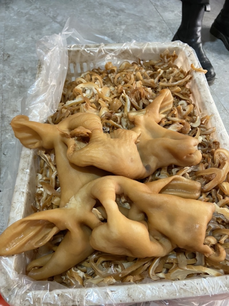 厂家直销，酱香羊脸皮，可定制酱香，全国冷藏运输。