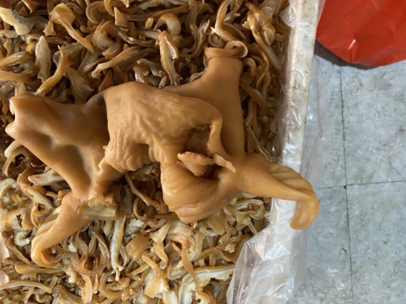 厂家直销，酱香羊脸皮，可定制酱香，全国冷藏运输。