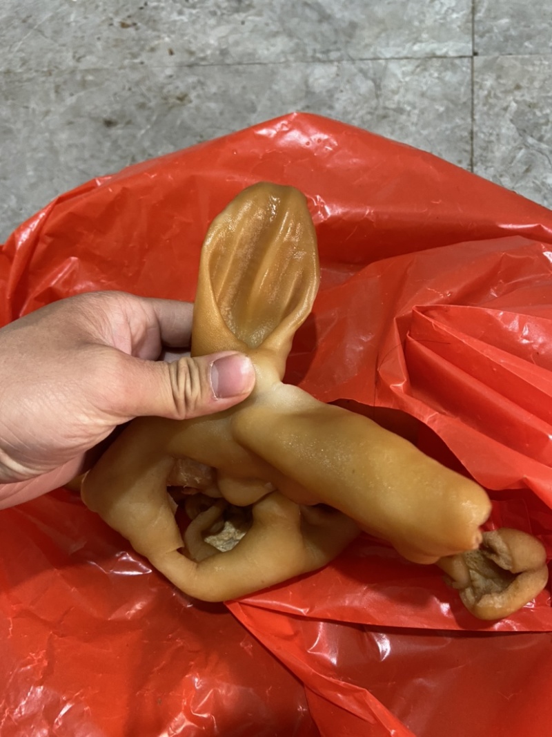 厂家直销，酱香羊脸皮，可定制酱香，全国冷藏运输。