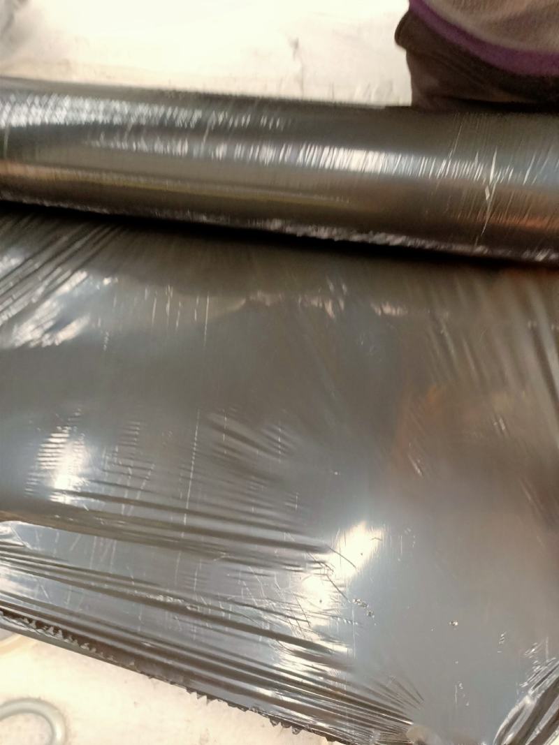 农用黑色地膜保湿防草产黑色地膜加厚蔬菜水果专用膜