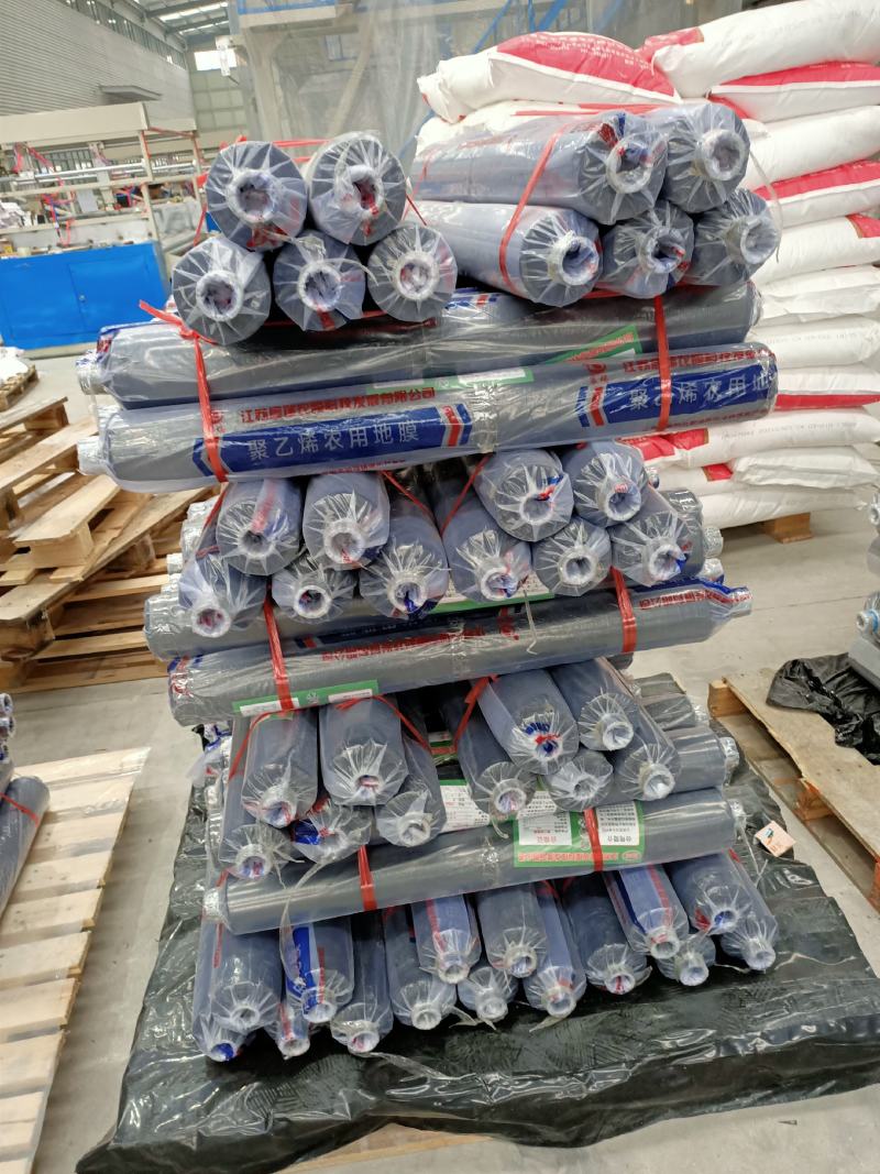 农用黑色地膜保湿防草产黑色地膜加厚蔬菜水果专用膜