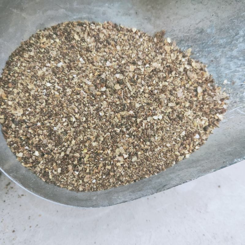 牛羊发酵料益生菌菌肽生物发酵饲料玉米面麸皮玉米皮乳酸菌