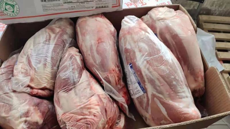 巴西JBS冷冻去骨牛肩胛肉(四证齐全)肉质紧实含水量较少