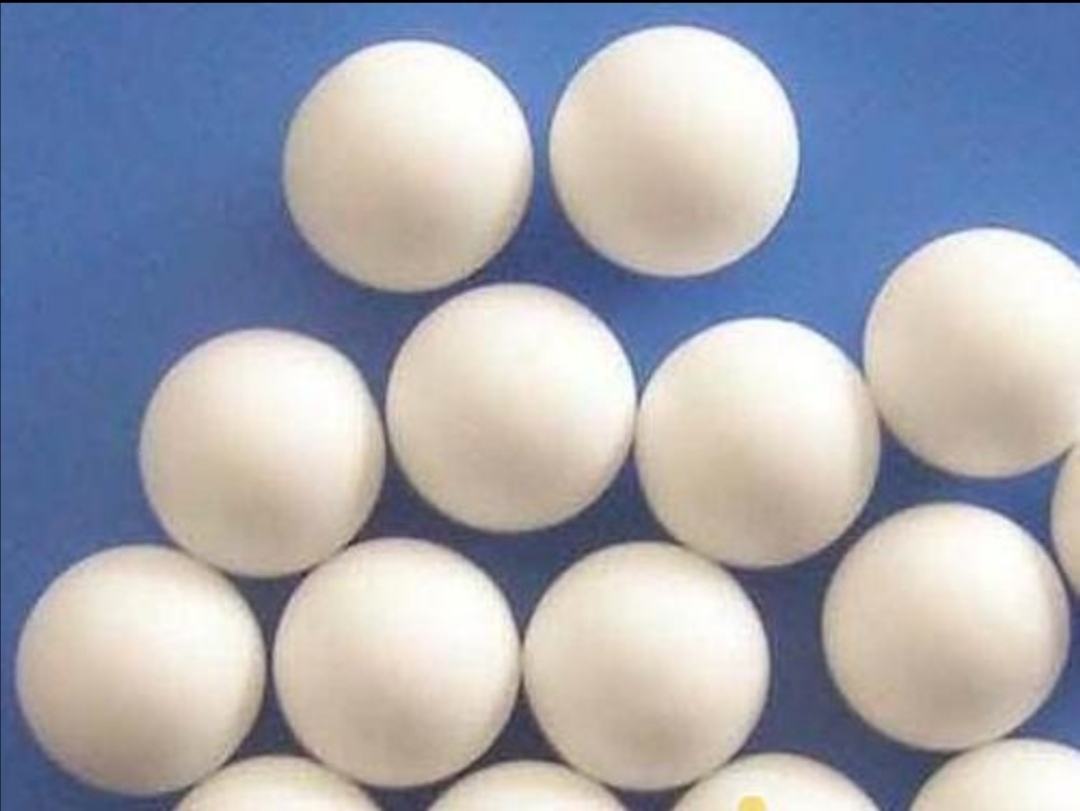 炒黄芪标准冲泡示意图:使用耐热玻璃器皿,水温精准控制在95℃,焖泡时间计时15分钟,成品茶汤色浅琥珀、澄澈无悬浮物,体现有效成分充分溶出 正确冲泡过程:玻璃茶壶中投入3克炒黄芪饮片,注入95℃沸水,加盖焖泡,15分钟后茶汤呈浅琥珀色,清澈透亮,无沉淀