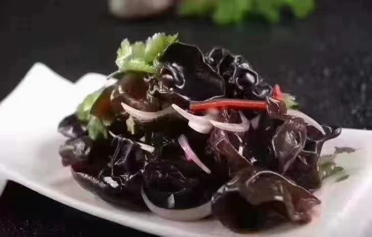 黑木耳凉拌图