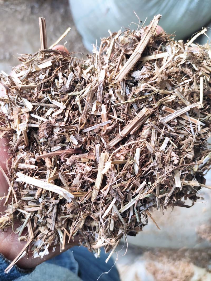 花生秧，过滚筒筛，颜色如图，