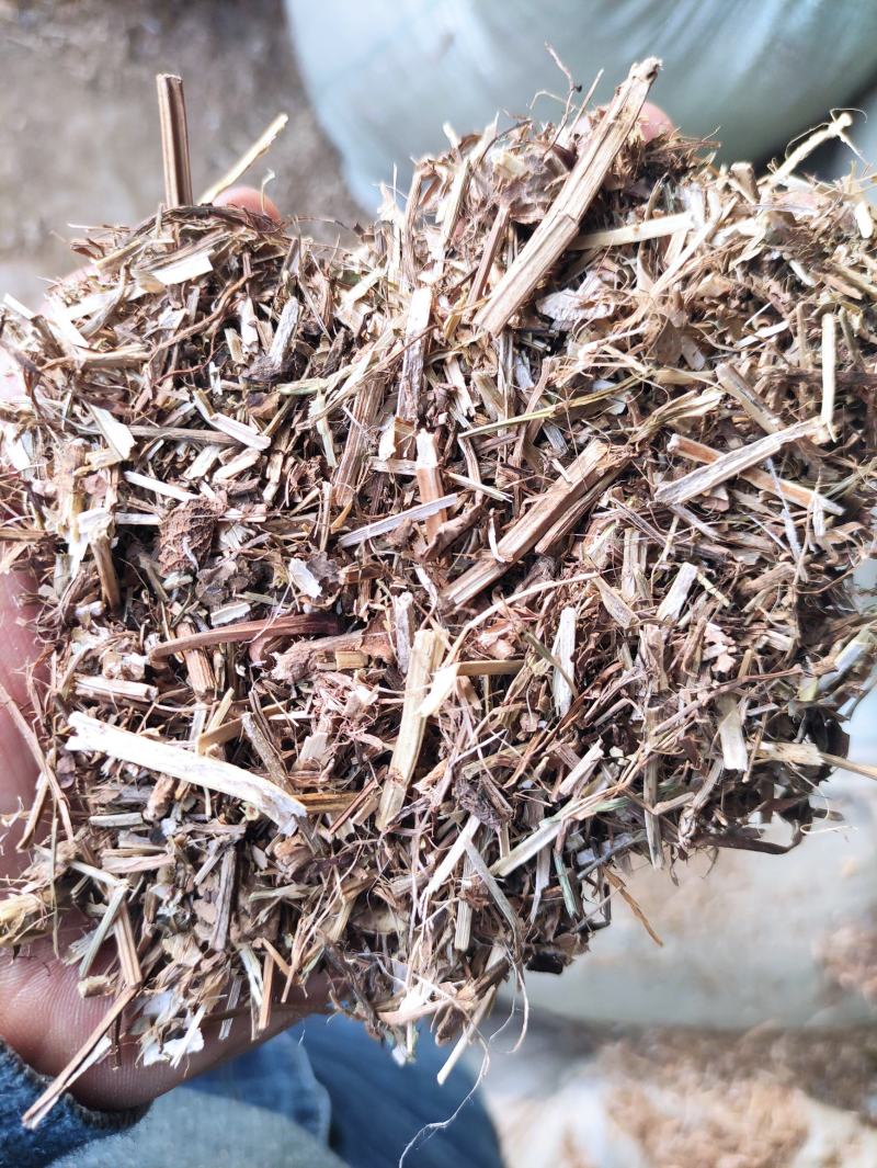 花生秧，过滚筒筛，颜色如图，