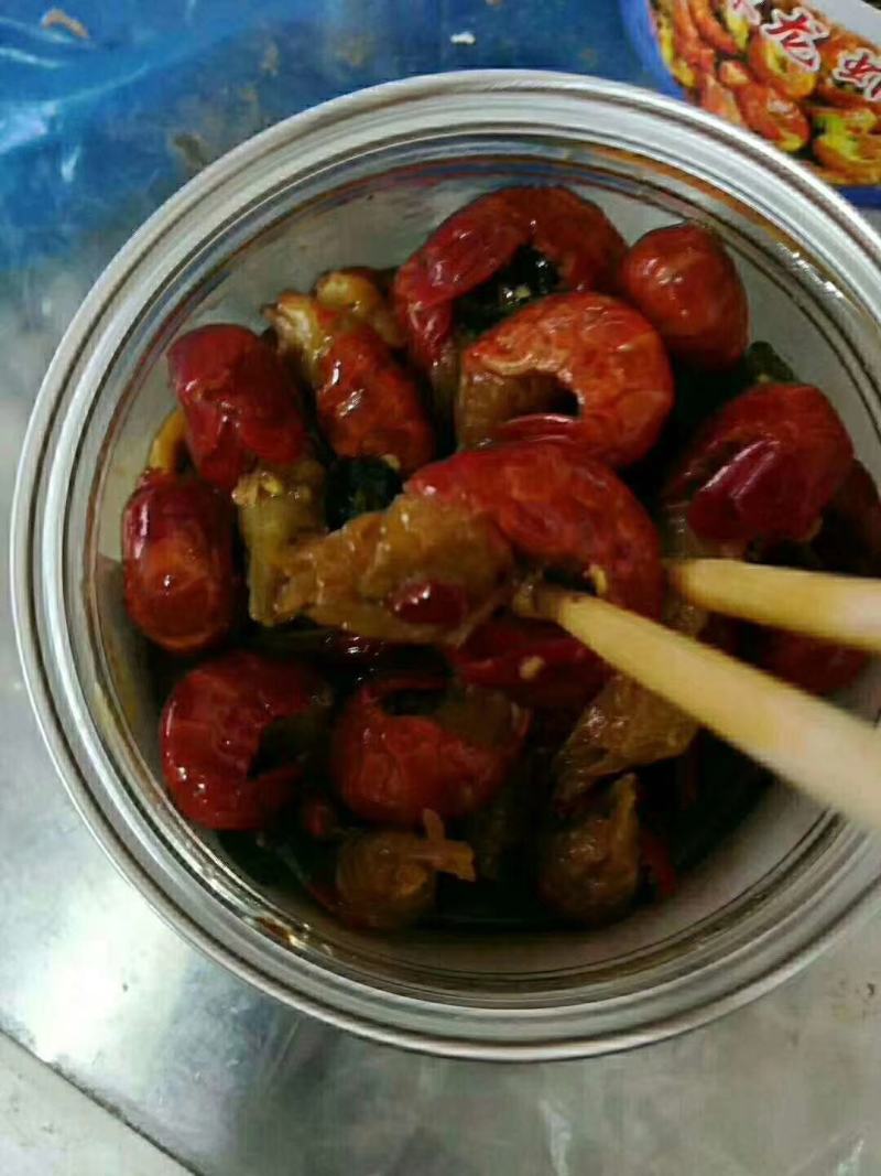 麻辣龙虾尾，大桶装，小瓶装，工厂源头货源
