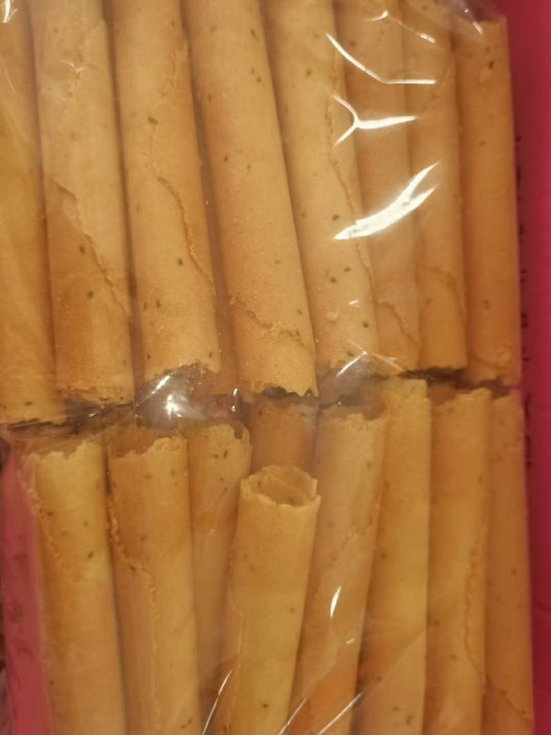 麻花，甜辣。海苔卷，鸡味块