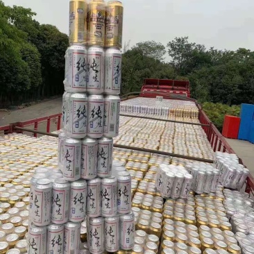 啤酒纯生小麦王，正规厂家，江湖地摊赶集展销会超市