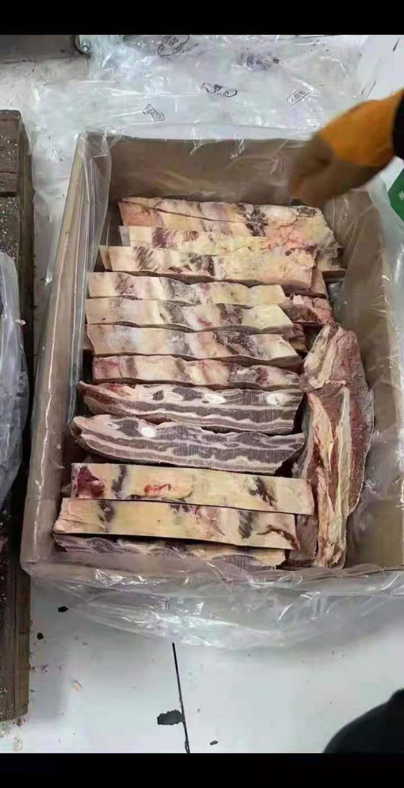 满肉牛排段，价格低廉，经济实惠。欢迎各界老板下单订购