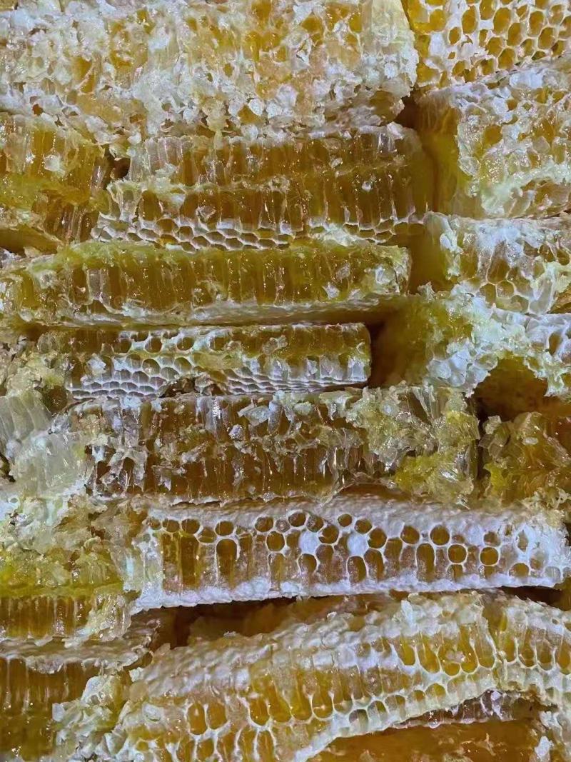 蜂巢蜜甘甜爽口蜜味香浓一件90斤价格美丽